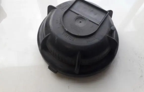 Volvo S80 Headlight/headlamp dust cover 9178538 89025105