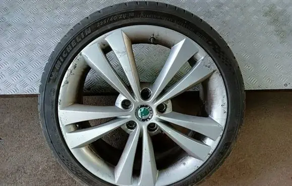 Skoda Octavia Mk2 (1Z) R18 spare wheel 1Z0601025AD