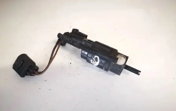 Volkswagen Phaeton Windscreen/windshield washer pump 12793
