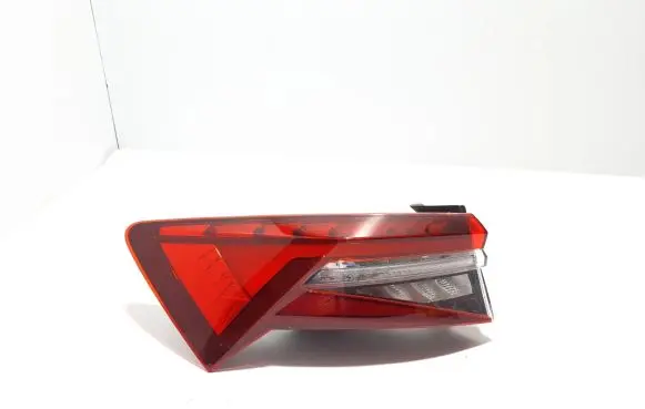 Skoda Kodiaq Rear/tail lights 565945207B