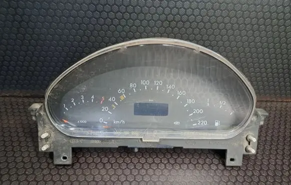 Mercedes-Benz Vaneo W414 Speedometer (instrument cluster) A4144461221