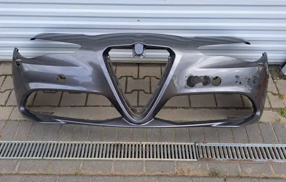 Alfa Romeo Giulia Front bumper 50546914