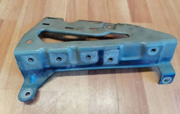 Renault Modus Front splash guards bracket 323891 7782323891