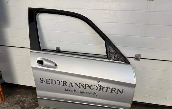 Mercedes-Benz GLK (X204) Front door 