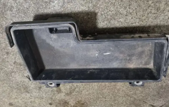 BMW 3 E46 Battery box tray cover/lid 8193797