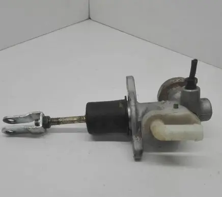 Clutch slave cylinder
