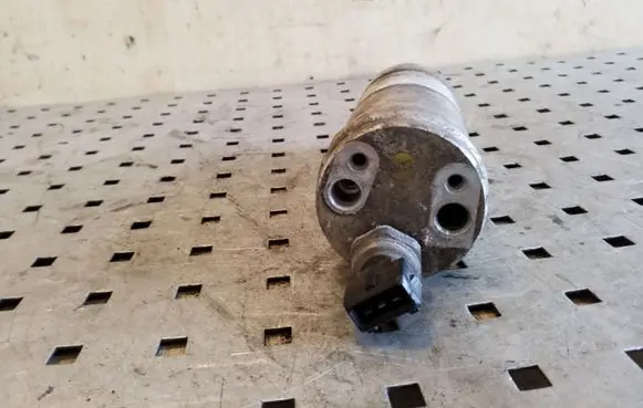 Volvo XC90 Air conditioning (A/C) air dryer F668134P2444