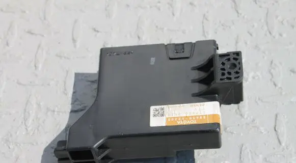 Toyota RAV 4 (XA30) Other control units/modules 8865042200