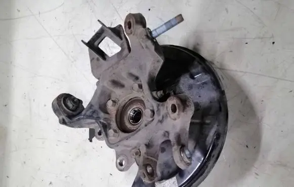Toyota Highlander XU70 Stub axle 