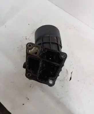 Seat Ibiza IV (6J,6P) Oil filter mounting bracket