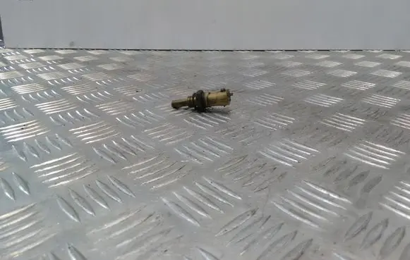 Coolant temperature sensor