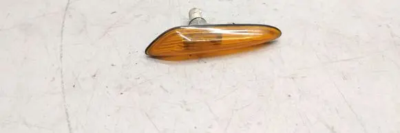 BMW 3 E46 Front fender indicator light 63136911367 2720312 8382104
