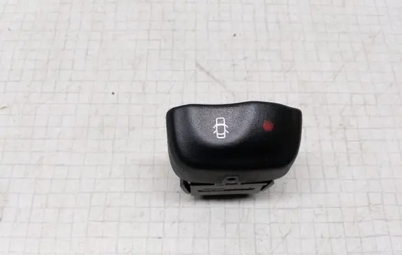 Renault Megane I Central locking switch button 