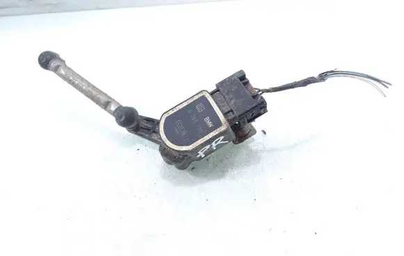BMW X5 E70 Front height sensor lever 6763736