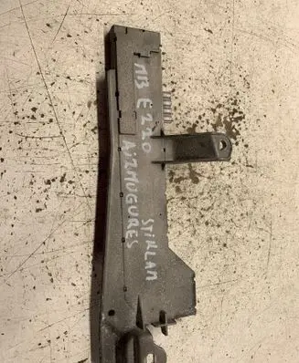 Mercedes-Benz E W211 Aerial antenna amplifier 4019104360A