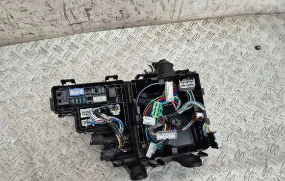 Nissan Qashqai Fuse box set