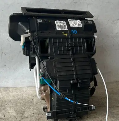 Renault Dacia Duster Interior heater climate box assembly 272704610R 4010825