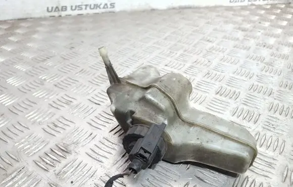 Volkswagen PASSAT B7 Brake fluid reservoir 3C2611301