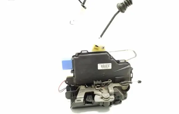 Volkswagen Cross Polo Front door lock 3B1837015AQ