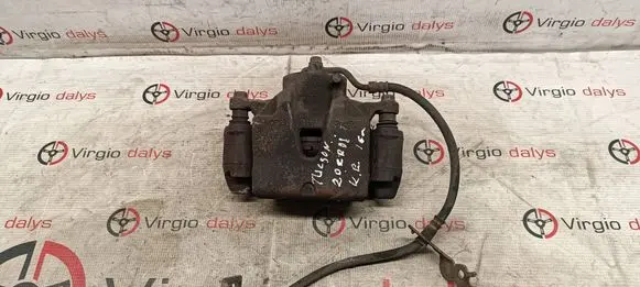 Front brake caliper
