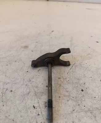 Toyota Hilux (N140, N150, N160, N170) Fuel Injector clamp holder