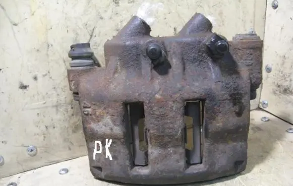 Renault Master II Front brake caliper