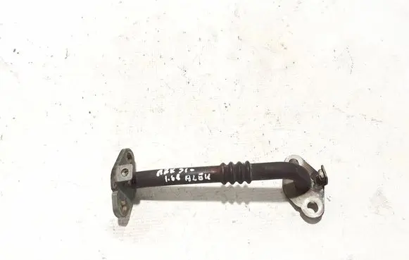 Renault Arkana EGR valve line/pipe/hose 147135RF0A