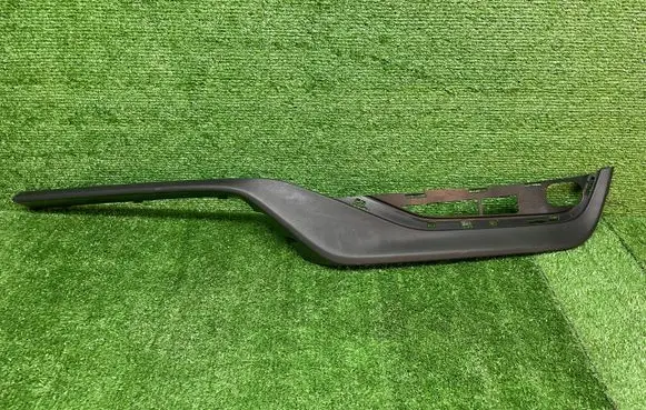 Volvo S60 Front bumper splitter molding 31425113