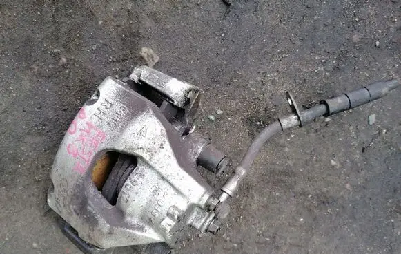 Ford Fiesta Front brake caliper