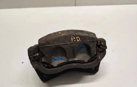 Subaru Outback (BS) Front brake caliper