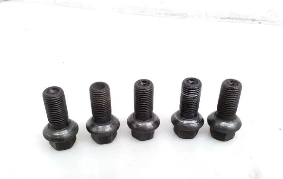 Mercedes-Benz A W177 Nuts/bolts 