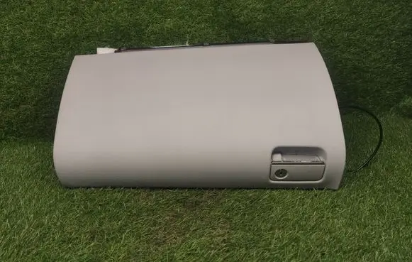 Mercedes-Benz ML W164 Glove box set A1646800691 16876929