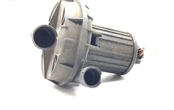Volkswagen New Beetle Secondary air pump 06A131333C
