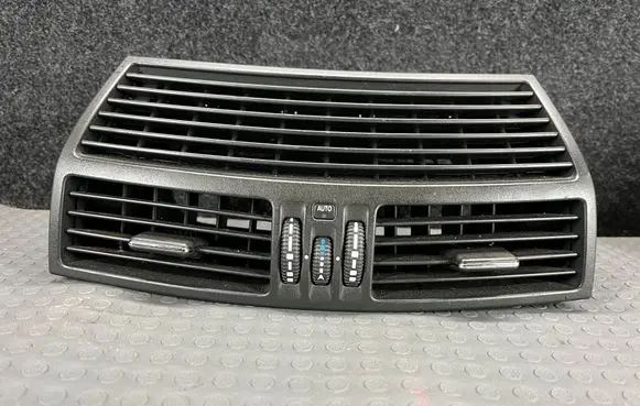 Mercedes-Benz S W220 Dash center air vent grill 2208300554 A2208300554