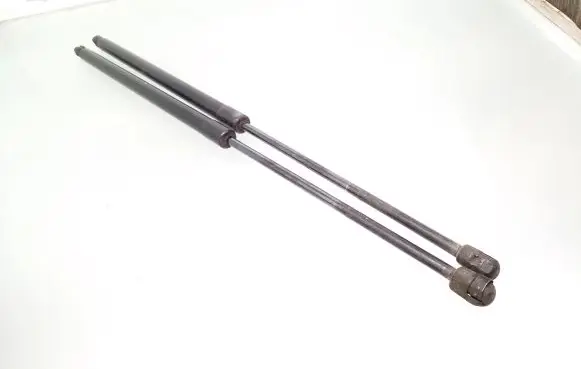 Skoda Fabia Mk2 (5J) Tailgate strut 
