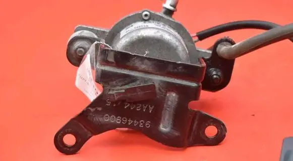 Opel Mokka Vacuum pump 95363358