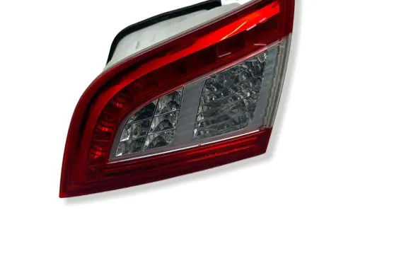 Peugeot 508 Tailgate rear/tail lights 9686780680