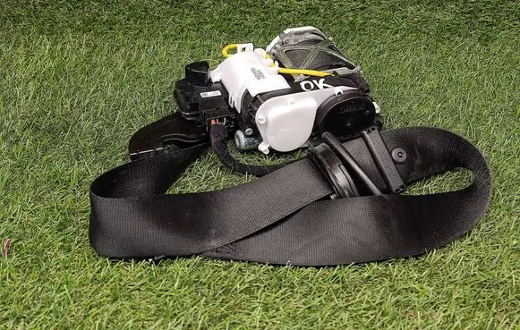 BMW 5 G30 G31 G38 Front seatbelt 7430116 3179899E