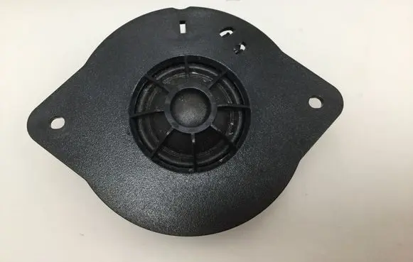 Nissan Navara Front door speaker 8R0035399
