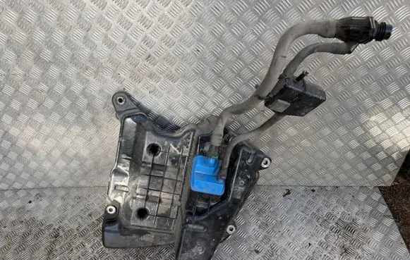 Audi A4 S4 B9 8W AdBlue liquid reservoir 4M0907355