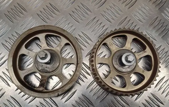 Camshaft pulley/ VANOS
