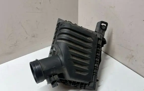 BMW X1 F48 F49 Air filter box 8513916 10543510 8513944