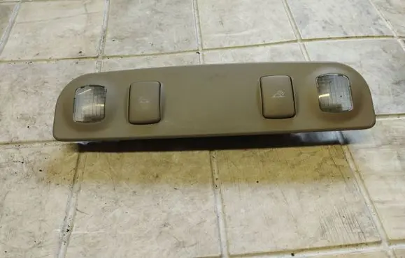 Audi A4 S4 B6 8E 8H Rear seat light 8E0947111A