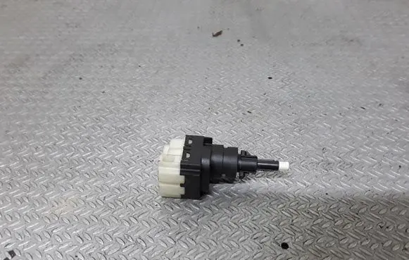 Audi A6 S6 C5 4B Brake pedal sensor switch 1K2945511