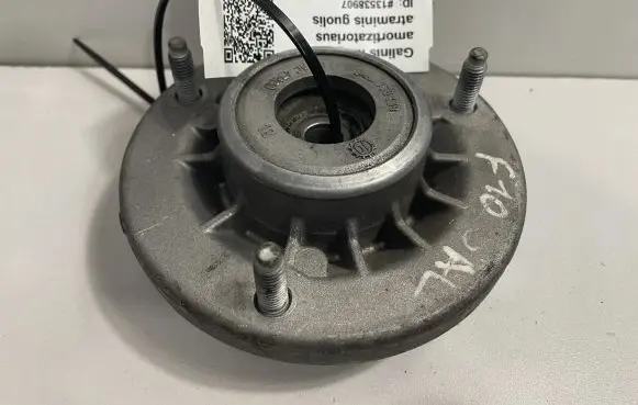 BMW 6 F12 F13 Front upper strut mount 6776140