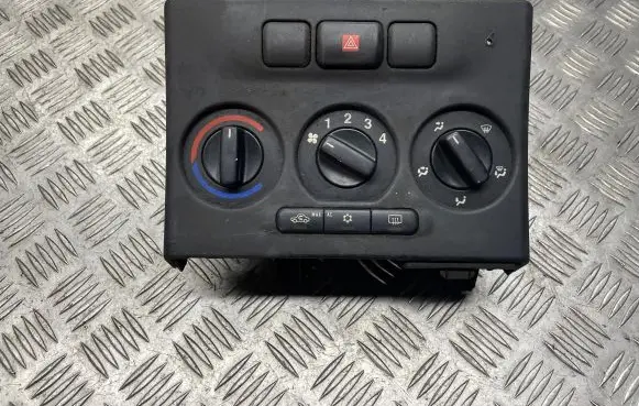 Opel Zafira A Climate control unit 90673 392236