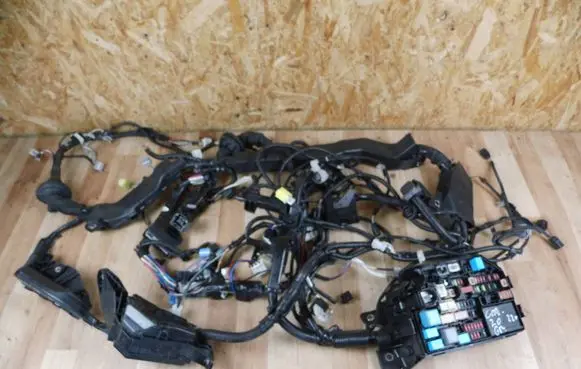 Toyota C-HR I Fuse box set 8266202C60