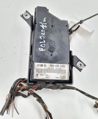 Volkswagen Polo V 6R Head unit multimedia control 5N0035342E
