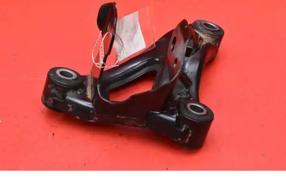Tesla Model Y Engine mount vacuum valve 111023300C