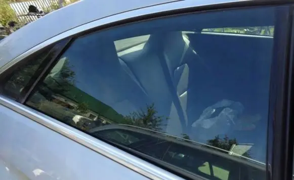 Mercedes-Benz E C207 W207 Front triangle window/glass MCD6190